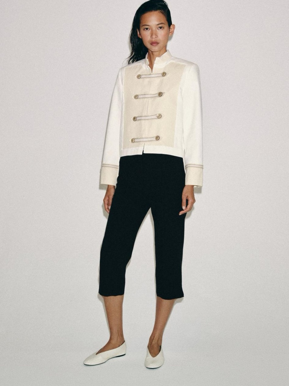 ZARA ZW Collection jacket featuring embossed gold button - Picture 6 of 15